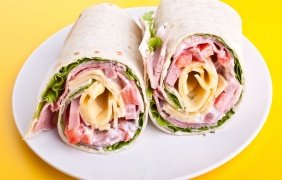 foto da receita Wrap de peito de peru