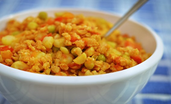 foto da receita Proteína de soja com champignons e legumes