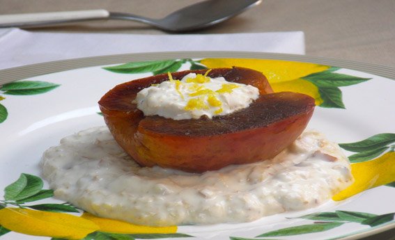 foto da receita Maçãs recheadas com creme de iogurte