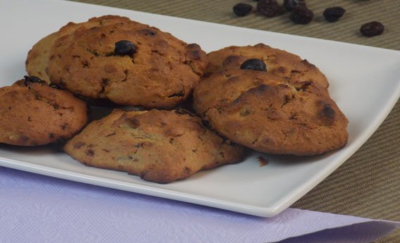 foto da receita Cookies com amêndoas e passas