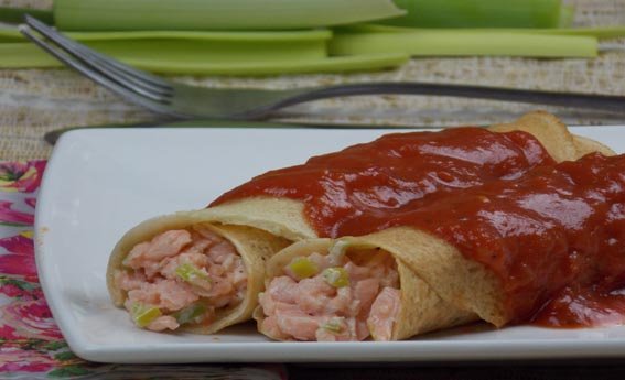 foto da receita Panqueca de mix de cereais com recheio de salmão