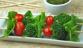 foto da receita Salada no palito com chimichurri