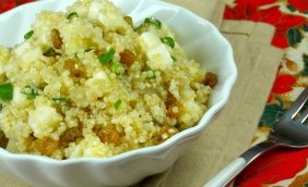 foto da receita Quinoa com abacaxi e passas