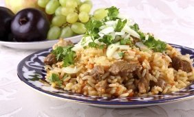 foto da receita Arroz com carne de cordeiro e pinhão