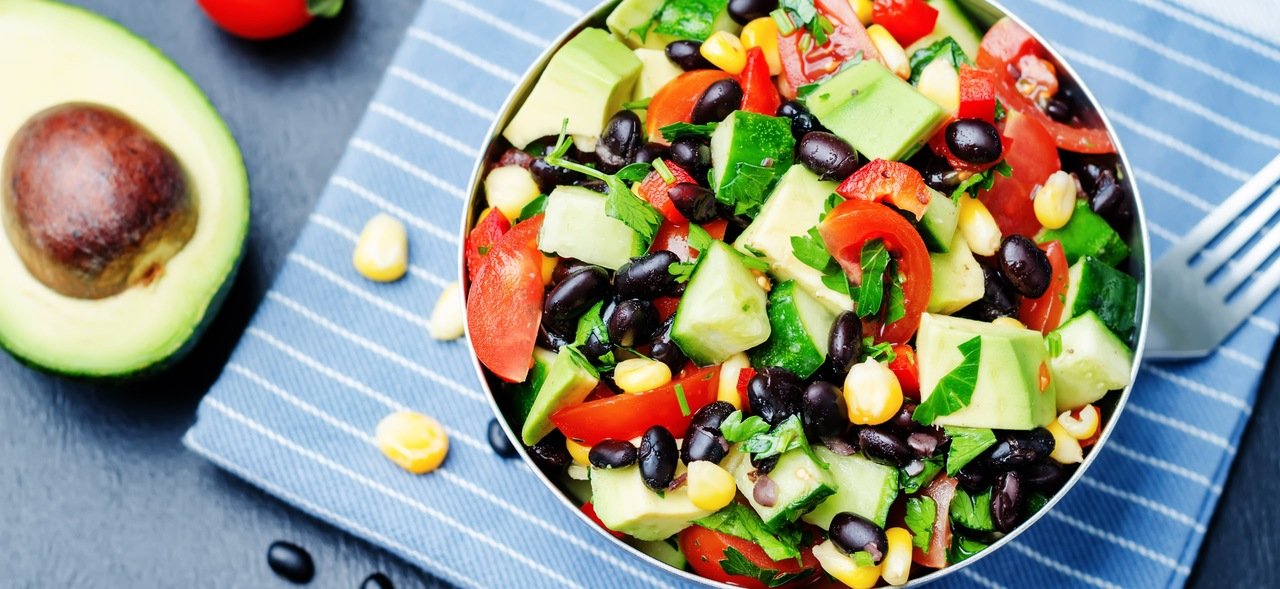 foto da receita Salada de pepino com cebola roxa