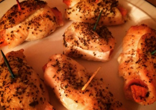 foto da receita Filé de frango a rolê com cenoura e pimentão amarelo