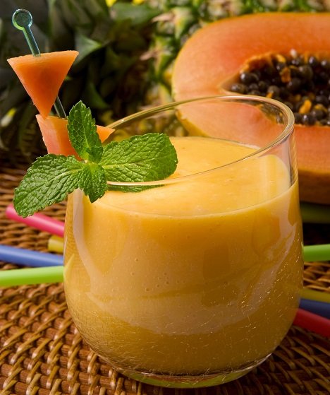 foto da receita Smoothie de mamão e abacaxi