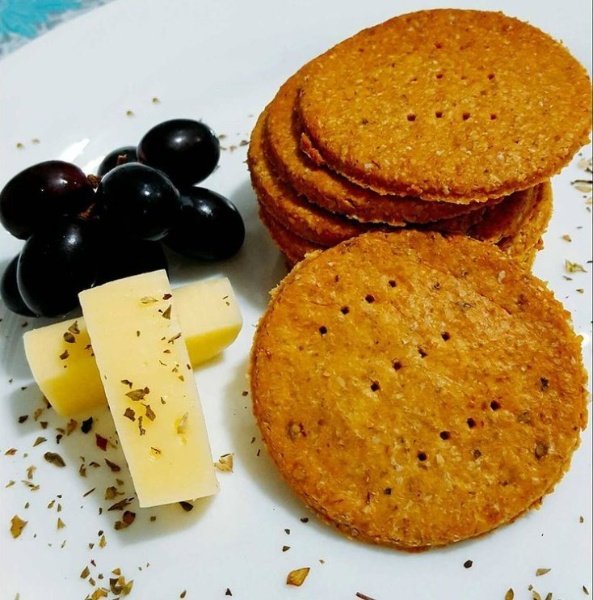 foto da receita Biscoito cream cracker fit